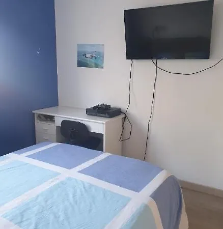 Chez 2 בית אירוח Carbon-Blanc